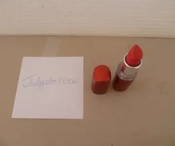 Rouge à lèvres, L'Oréal