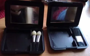 2 mini boite de voyage, The color institute