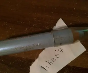 crayon pailleté, Tati