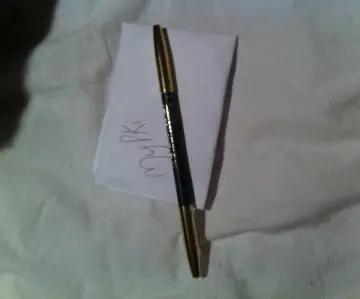 Crayon à sourcils, Lancôme