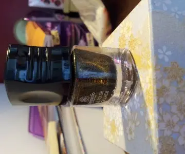 Vernis noir doré "Marvelicious dream", Alessandro