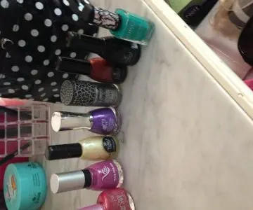 Vernis, Inconnue