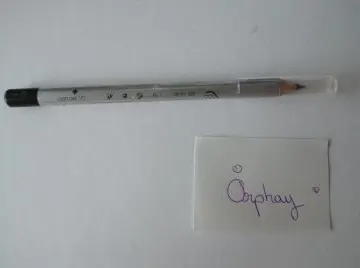 Crayon à yeux noir, Vera valenti