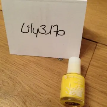 Vernis, Yves Rocher