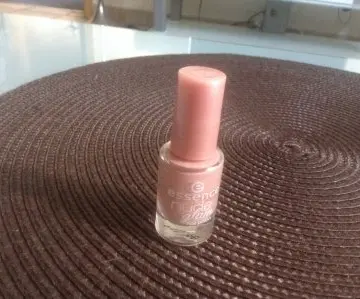 Vernis essence, Essence