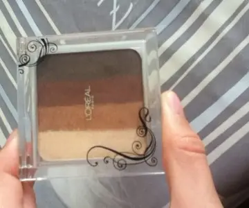 947 Romantic copper satin, L'Oréal