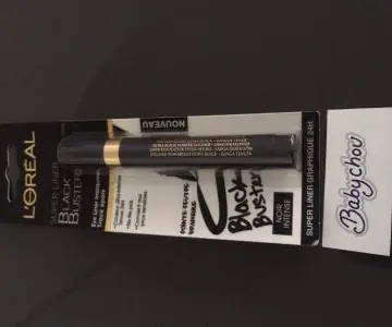 Super liner black buster, L'Oréal
