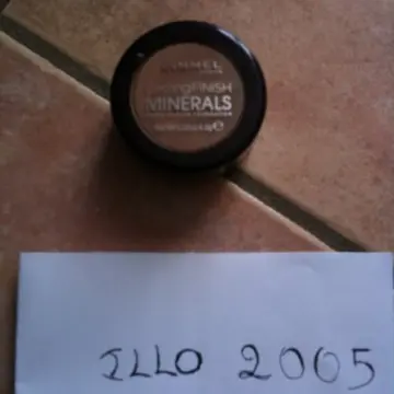 Lasting finish minerals, Rimmel