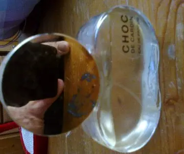 choc, Pierre Cardin