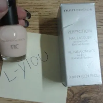Vernis rose pâle, Nutrimetics
