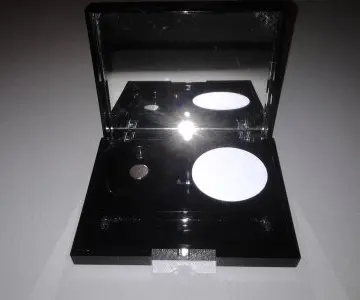palette rechargeable et 1 fard, SLA Paris