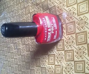Tenue & strong pro, Maybelline