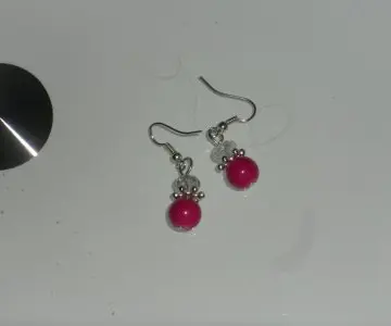 boucle perles roses, Inconnue