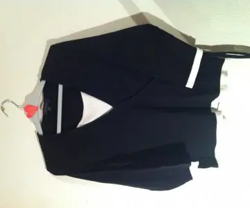 Pull trop beau!!!!, Inconnue