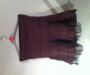 Jupe à tutu marron., Inconnue