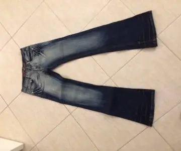 Jean neuf strass taille S, Inconnue