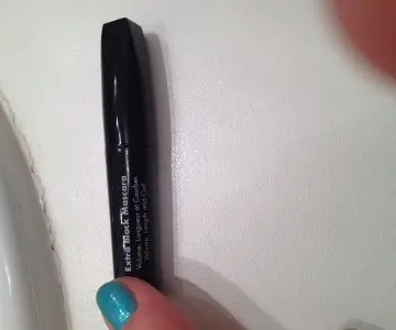 Extra black mascara, Make Up For Ever