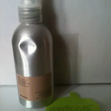 Huile solaire, Davines