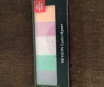 Palette, Revlon