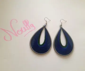Boucles d'oreilles, Inconnue
