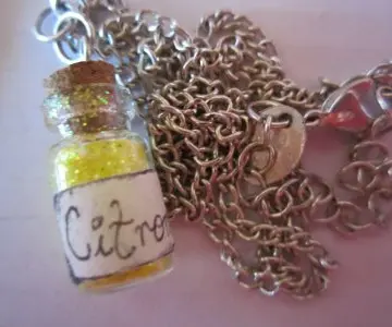 Collier, Claire's