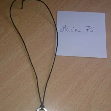 Collier, Inconnue
