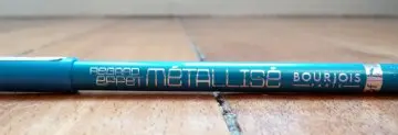 Regard Effet Métallisé   Metallic eyeliner   Wat, Bourjois