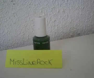 Vernis Kaki   Miss Helen, Miss Helen