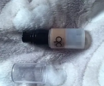 Fond de teint, PB Cosmetics
