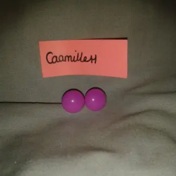 Boucles d'oreilles, Inconnue