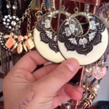 Boucles d'oreilles, Claire's