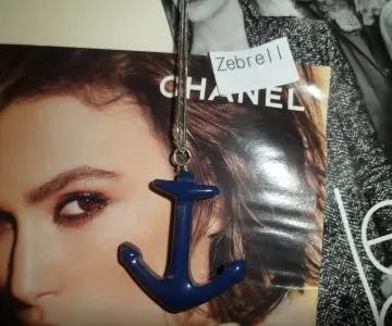 Collier avec une ancre, Camaïeu