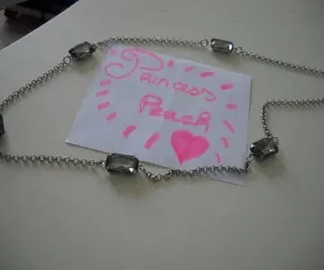 Collier, Yves Rocher
