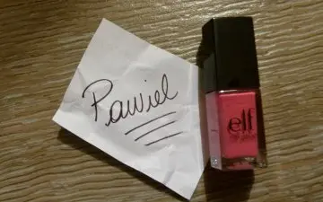 Vernis à ongles, Elf