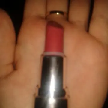 Rouge à levres, Avon