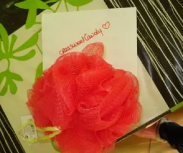 Fleur de douche neuve, Yves Rocher