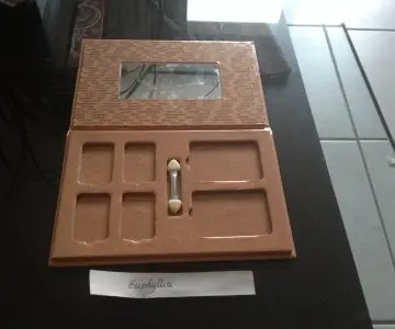 Palette aimantée, Couleur Caramel