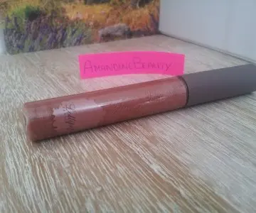 Gloss "Silence je Brille", Lollipops