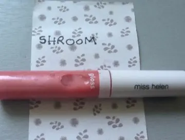 Gloss lèvres, Miss Helen