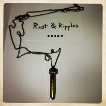 Collier long avec pendentif, Rings & Tings