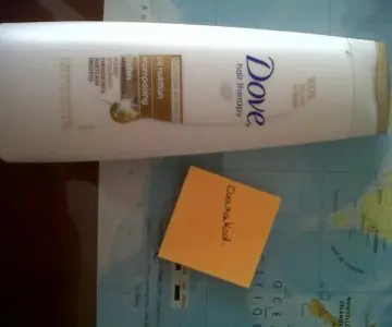 Shampooing hair therapy, Dove