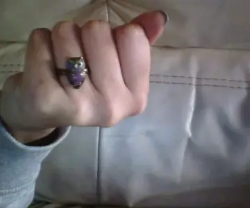 Bague hibou, Cache cache
