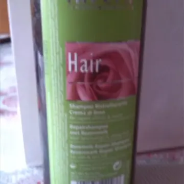 2 Utilisations shampooing Lavera, Lavera