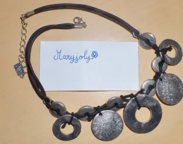 Collier lien noir + argent, Inconnue