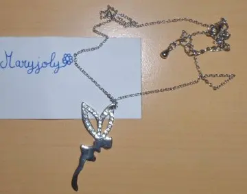 Collier pendentif clochette strass, Inconnue