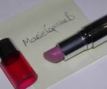 Rouge à lèvre Nivea, Nivea