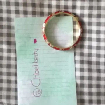 Bracelet rouge (from Beijing)., Inconnue