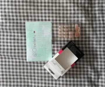 Set de Faux Ongles Peggy sage., Peggy Sage