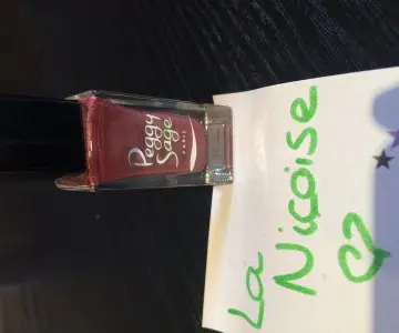 Vernis peggy sage, Peggy Sage