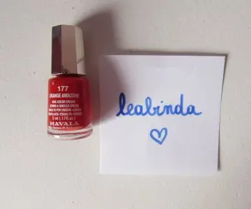 Vernis rouge, Mavala